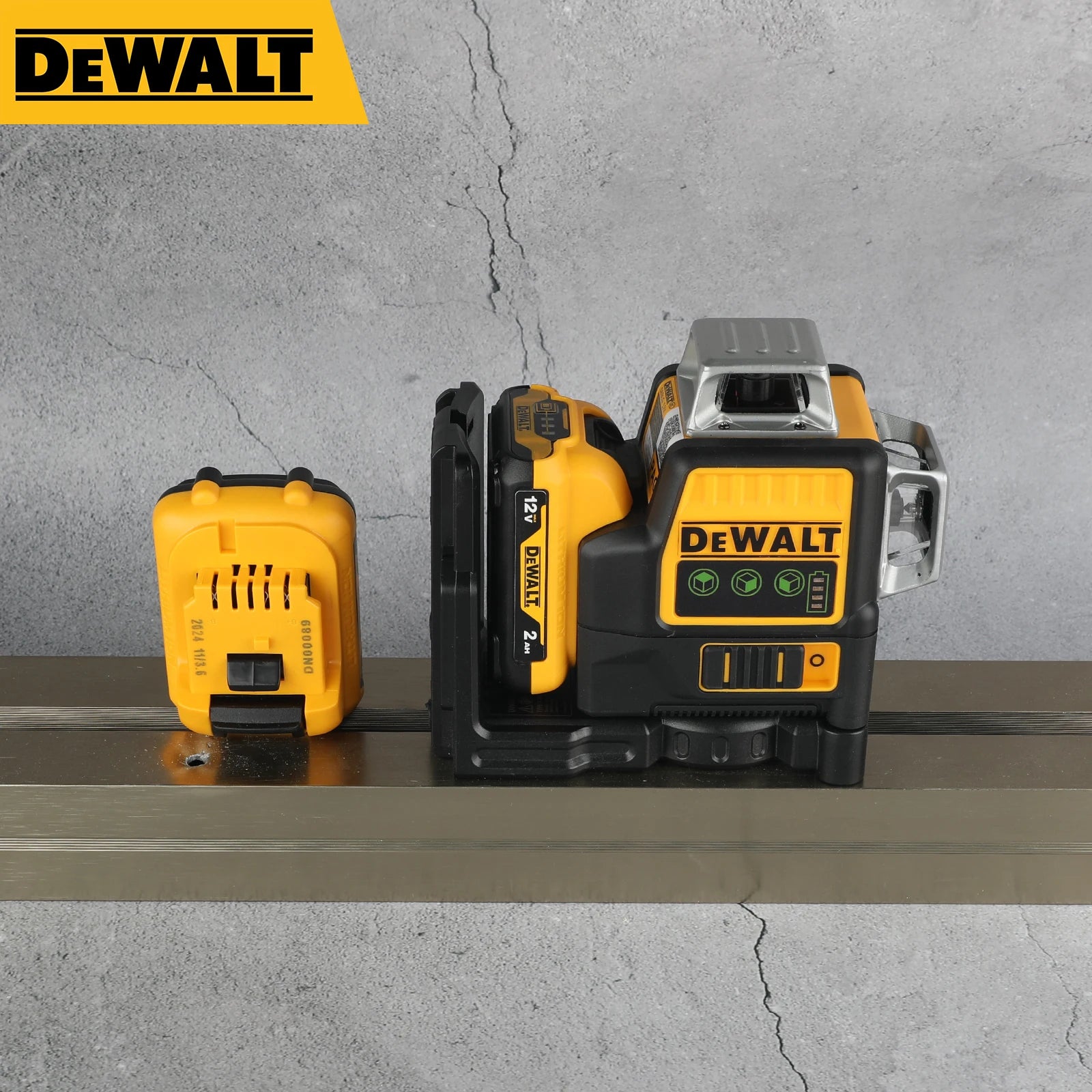 Dewalt DW089LG 12-Line Green Beam Laser Level - 360° 3-Side Coverage, 12V Li-Ion.